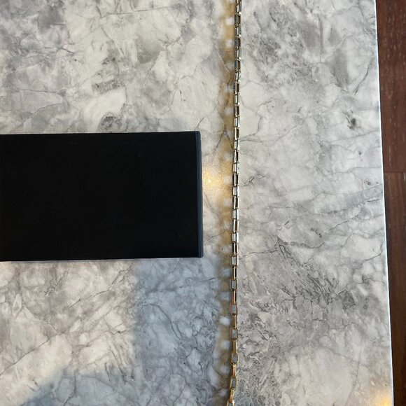 Hollow Paperclip Gold Chain - Picture 3 of 3